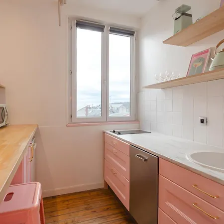 Colore Proche Du Centre Et De La Gare Διαμέρισμα